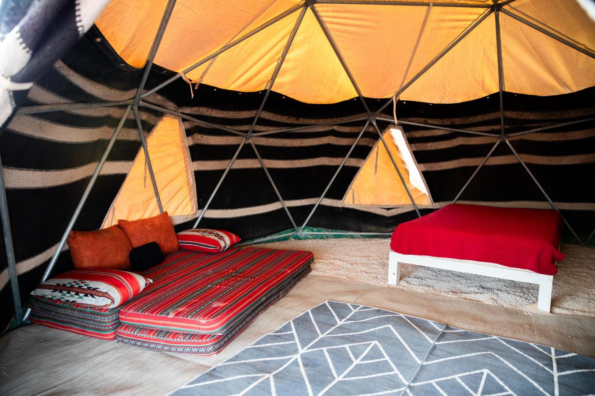 Готель Skyline Eco-Camp Міцпе-Рамон Екстер'єр фото